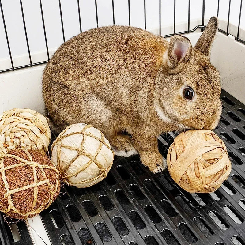 7CM Rabbit Ball Toys Bunny Treats Toys For Teething Small Animal Chew Toys Grass Ball For Dwarf Hamster Rabbits Guinea Pigs Ger