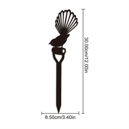 HELLOYOUNG Rustic Garden Decoration Bird on A Spade Metal Statue Outdoor Patio Decoration Yard Metal Sign Garden Party Decor Gif