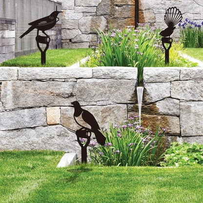 HELLOYOUNG Rustic Garden Decoration Bird on A Spade Metal Statue Outdoor Patio Decoration Yard Metal Sign Garden Party Decor Gif