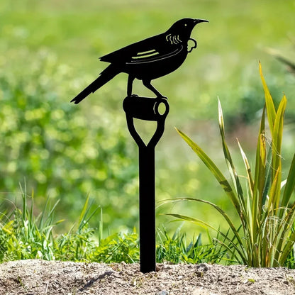 HELLOYOUNG Rustic Garden Decoration Bird on A Spade Metal Statue Outdoor Patio Decoration Yard Metal Sign Garden Party Decor Gif